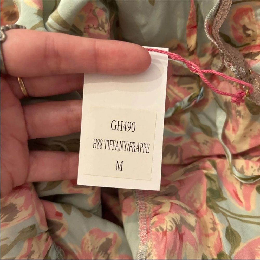 Gold Hawk 100% silk top floral print, Tiffany frappe lace sleeveless Cami M - Picture 7 of 7